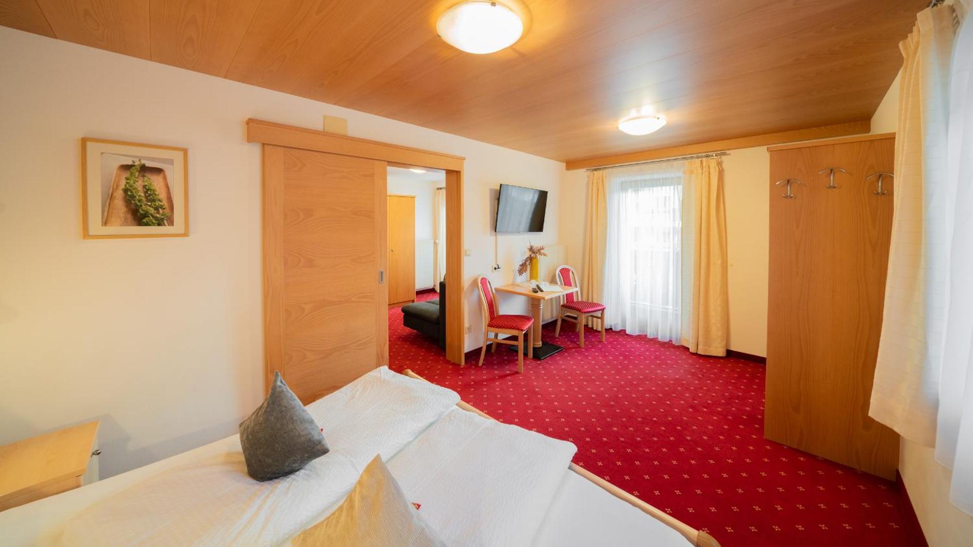 Hotel Das Lisann Pfelders Bagian luar foto