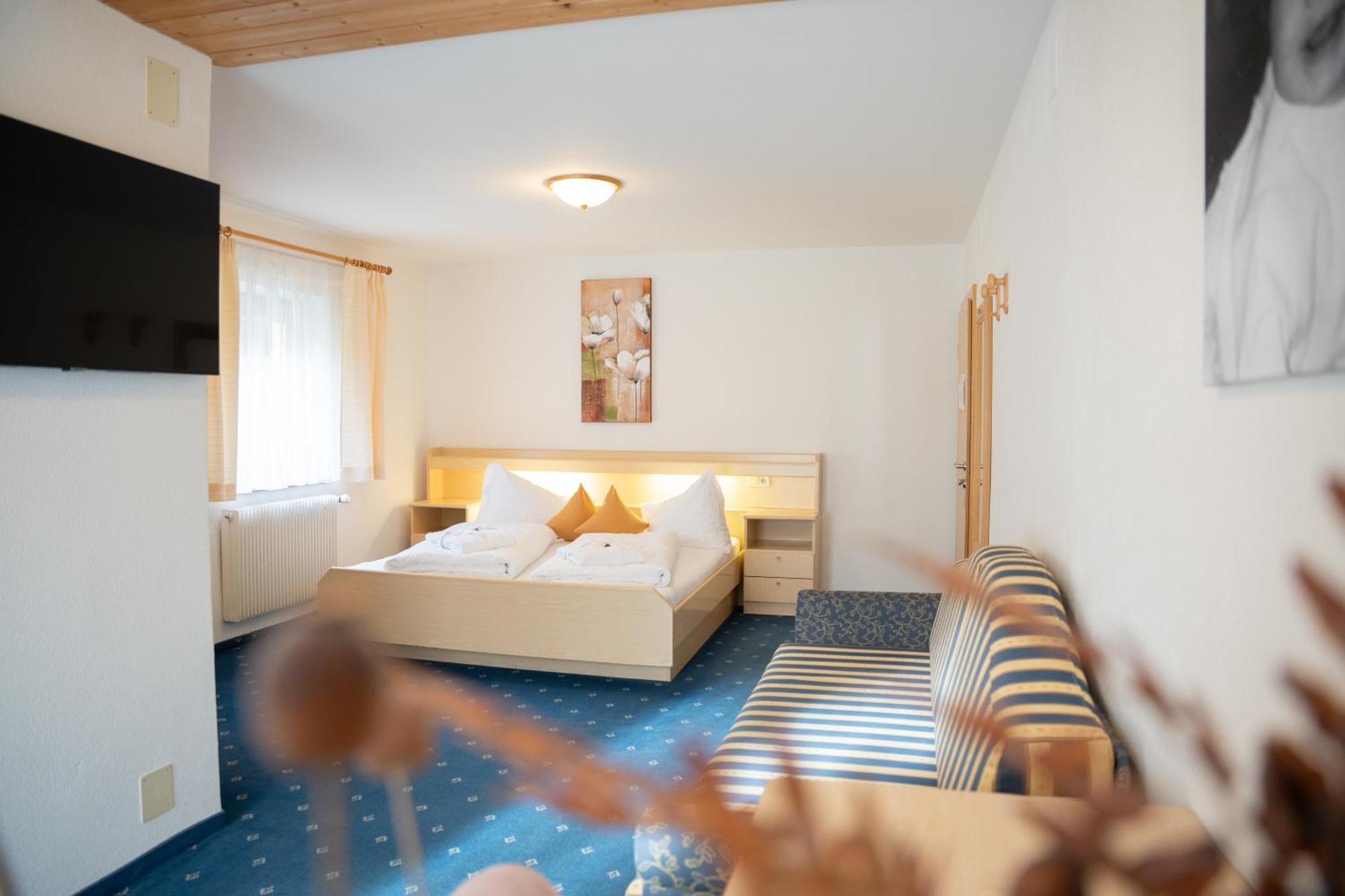 Hotel Das Lisann Pfelders Bagian luar foto